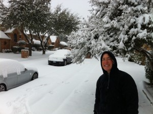 Amanda smiles in the snow.